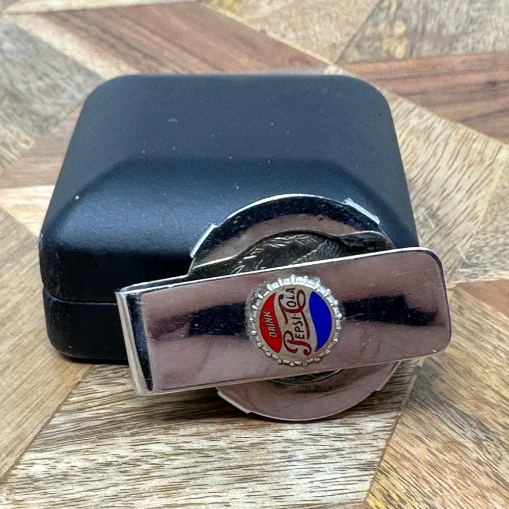 Vintage‎ 1888 Morgan Silver Dollar Pepsi Cola Bottle Cap Money Clip